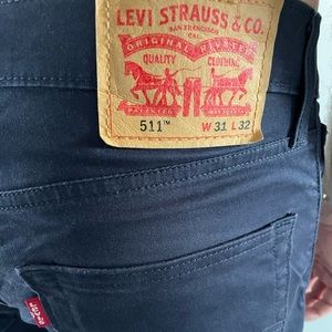 Men’s Levi’s 511 W 31 L 32 navy blue pants